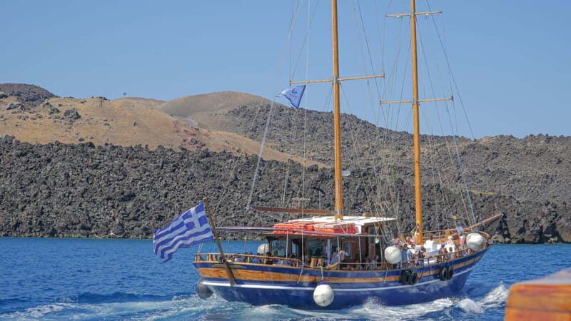 From Old Port:Volcanic Islands Boat Trip & Hot Spring Visit - The Itinerary in Detail