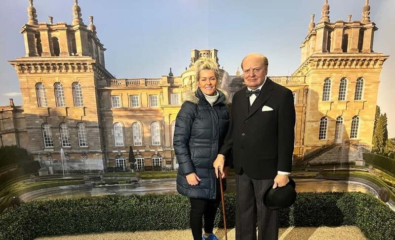 From Oxford: Churchill Tour to Blenheim Palace & his grave. - In-Depth Review of the Churchill Tour from Oxford
