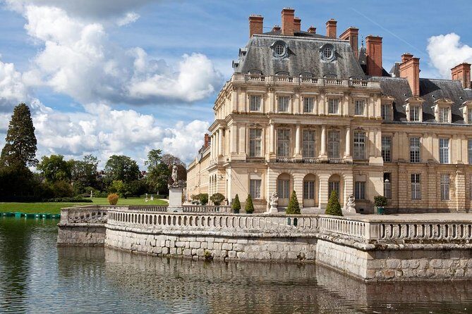 From Paris: Château de Fontainebleau and Vaux-le-Vicomte - Key Points