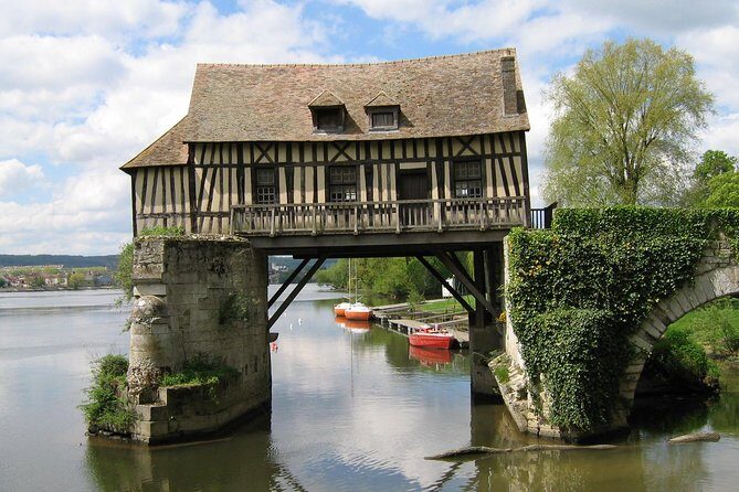 From Paris: Monet Gardens & Giverny Bike Tour with Picnic Stop - A detailed look at what to expect