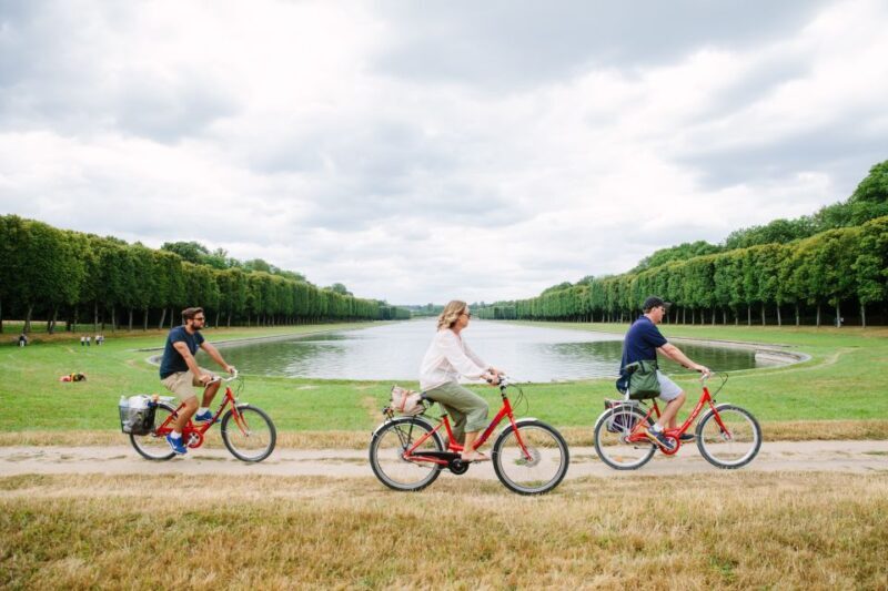 From Paris: VIP Versailles Bike Tour & Kings Apartment Tour - Key Points