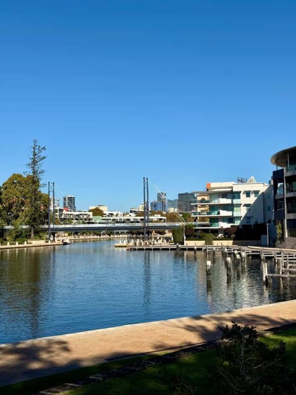 From Perth: Full-Day Guided Sightseeing Tour - How the Transportation and Guides Enhance the Experience