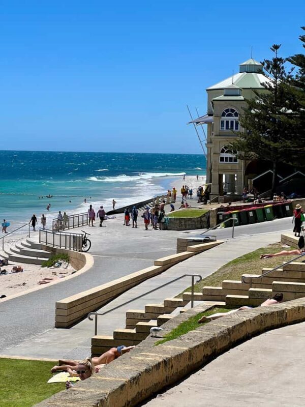 From Perth: Full-Day Guided Sightseeing Tour - Food and Practical Considerations