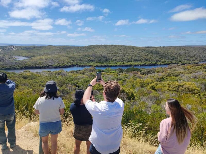 From Perth: Margaret River Region Impression Day Tour - Vineyards and Wine Tasting at Voyager Estate