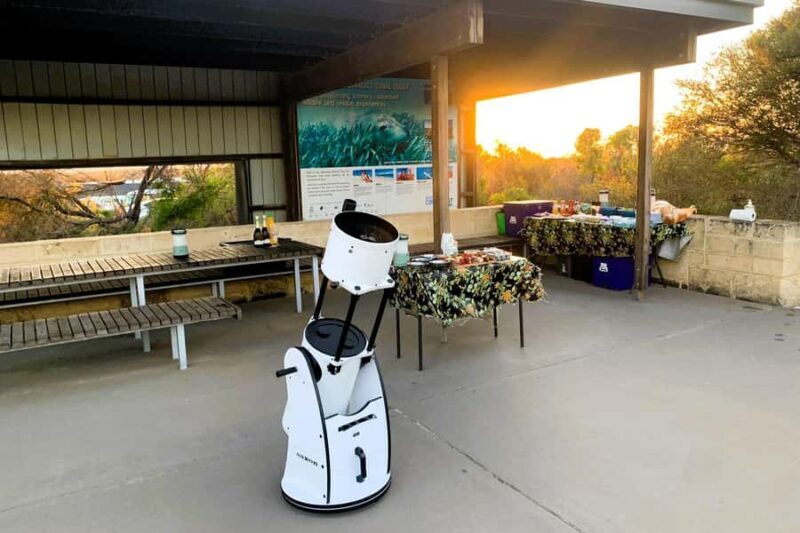 From Perth: Pinnacles Sunset and Stargazing Tour with Dinner - Stargazing and Telescopic Viewing