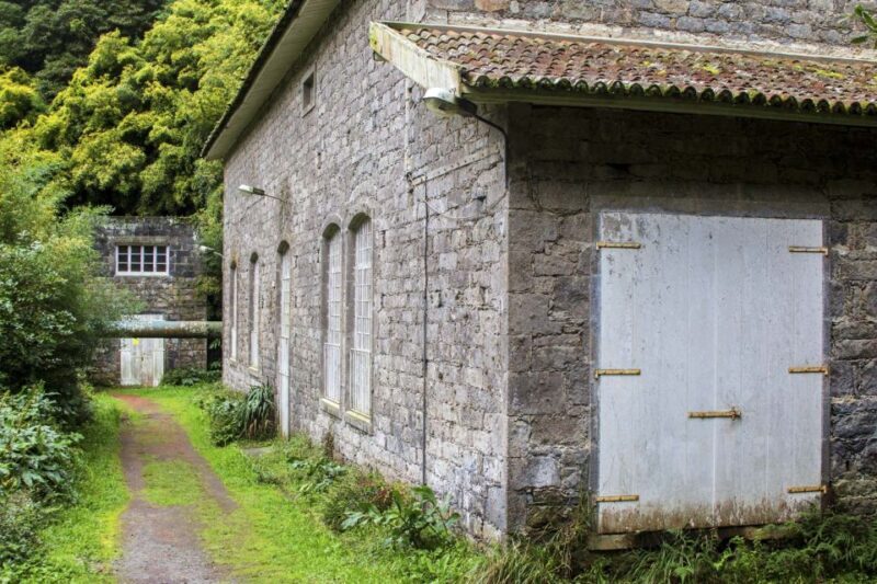 From Ponta Delgada: Guided Walking Tour to Salto do Cabrito - Key Points