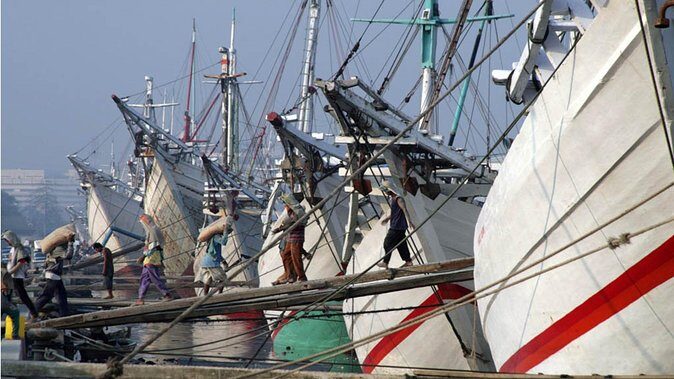 From port Tanjung priok : Jakarta Private Tour With Lunch - Exploring Jakarta’s Heritage and Modernity