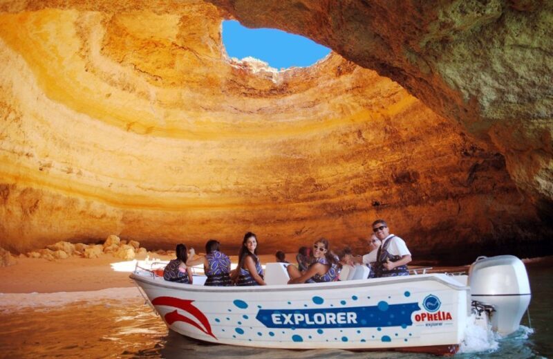 From Portimão: Catamaran Cruise to Benagil Caves with BBQ - FAQs