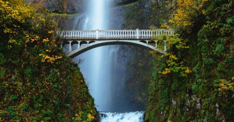 From Portland: Columbia Gorge Waterfalls Tour - The Grand Finale: Multnomah Falls