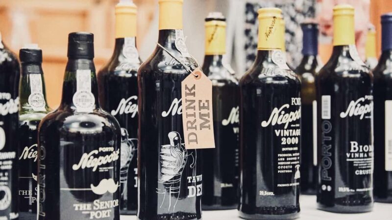 From Porto a private experience to Niepoort with lunch there - Exploring the Quinta de Nápoles Experience