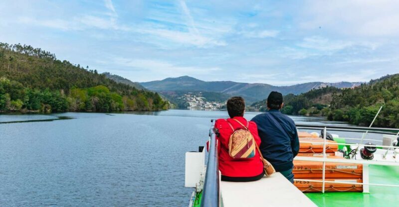 From Porto: Douro River Cruise to Régua with Lunch - Key Points