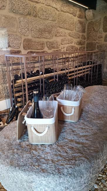 From Porto: Private Vinho Verde wine tour with tasting, lunch, and palace visit. - An In-Depth Look at the Vinho Verde Private Tour