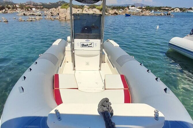 From Porto Rotondo: dinghy tour of Porto Cervo's beaches - An In-Depth Look at the Tour