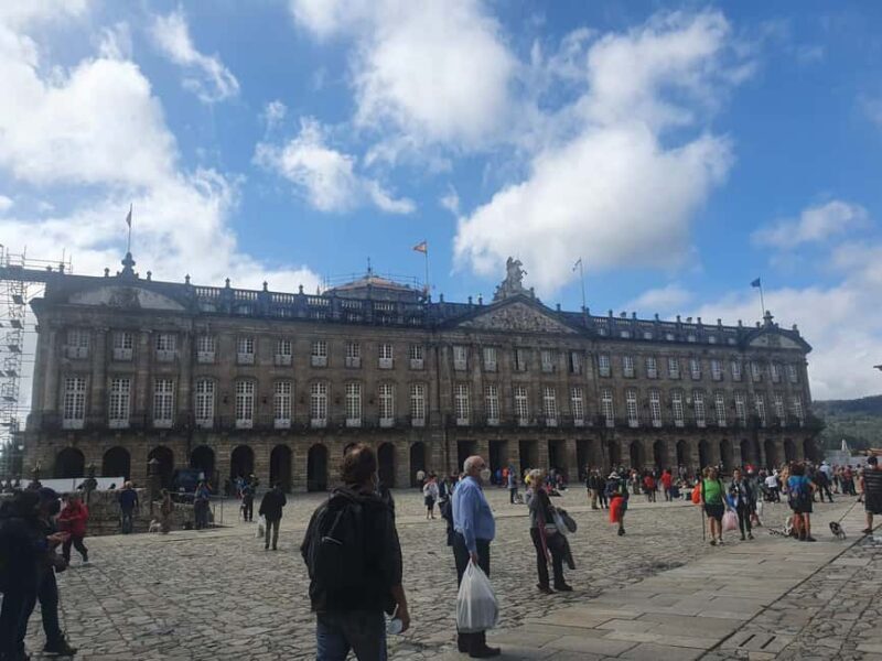 From Porto to Santiago de Compostela up to 4 Stops - Key Points