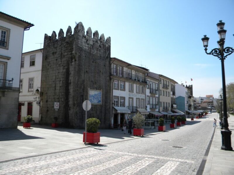 From Porto: Viana Castelo and Ponte Lima Private Tour - Who Should Consider This Tour?