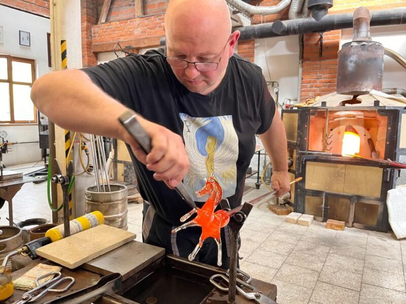 From Prague: Bohemian Glass Crystal Private Tour with Lunch - Practical details and considerations