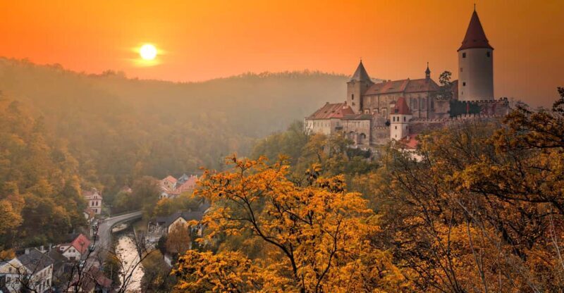 From Prague: Kivoklát Castle & Motorcycle Museum Day Trip - Key Points