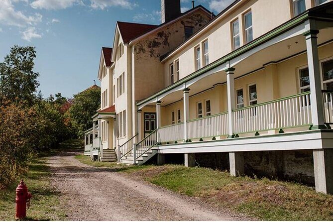 From Quebec City : Cruise & Visit to Grosse-Ile with bus transfer - FAQ