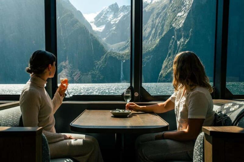 From Queenstown: Milford Sound Business Class with Cruise - An In-Depth Look at the Tour