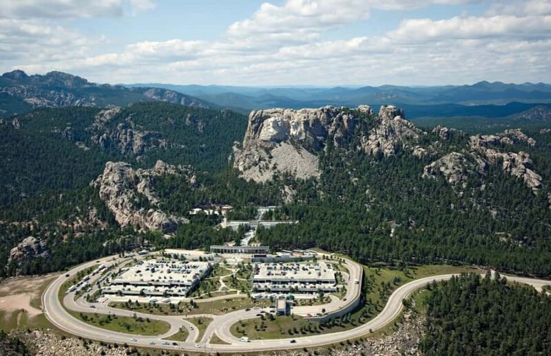 From Rapid City: Mt Rushmore-Crazy Horse-CSP Wildlife Loop - Custer State Park and its Wildlife Loop