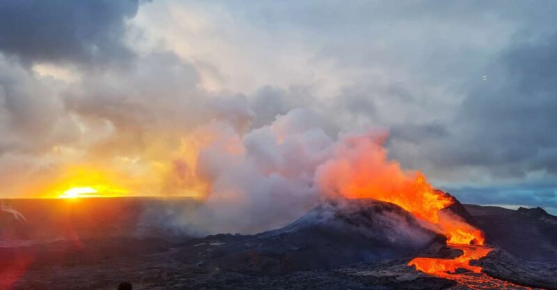 From Reykjavík: Fagradalsfjall Volcano Hike with Geologist - Authentic Experiences Highlighted by Travelers