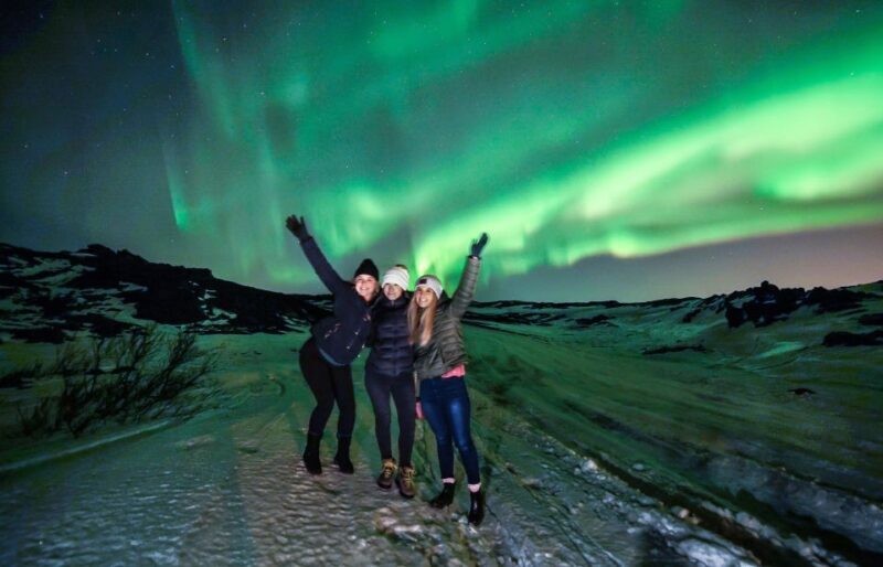 From Reykjavík: Northern Lights Super Jeep Tour - An Authentic Icelandic Aurora Chase