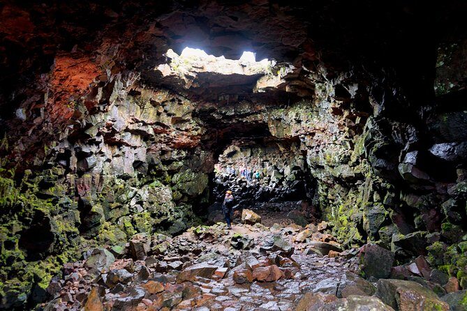 From Reykjavík: The Lava Tunnel and Golden Circle Combo Tour - Practical Tips for the Tour