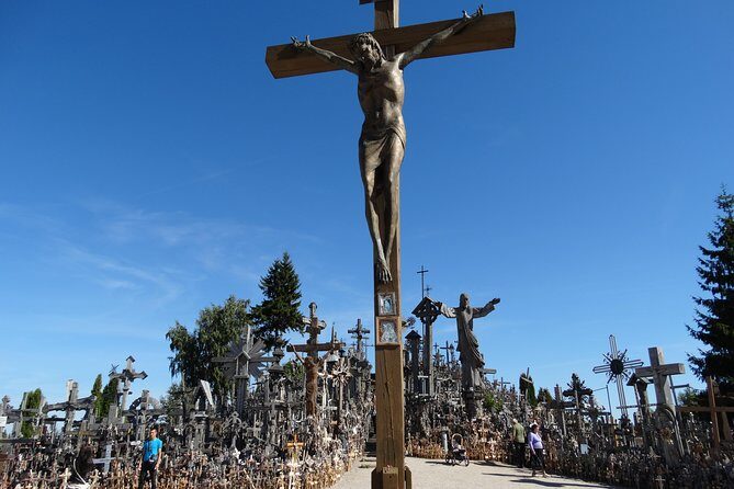 From Riga: Hill of Crosses & Enchanting Jelgava Group Tour - Who Is This Tour Best For?