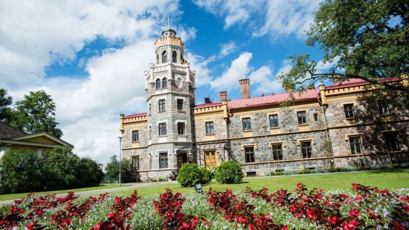 From Riga: Siguldas Top Sights & Scenic Picnic (EN/DE/ESP) - Gutmans Cave and the Gauja Bridge