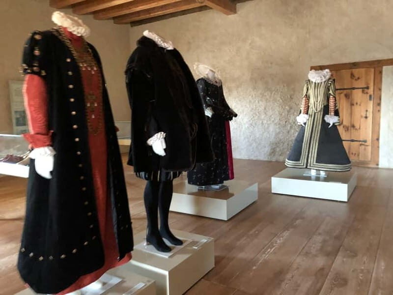 From Riga to Vilnius with Sightseeing Stops Top Private Tour - Who’s This Tour Best For?