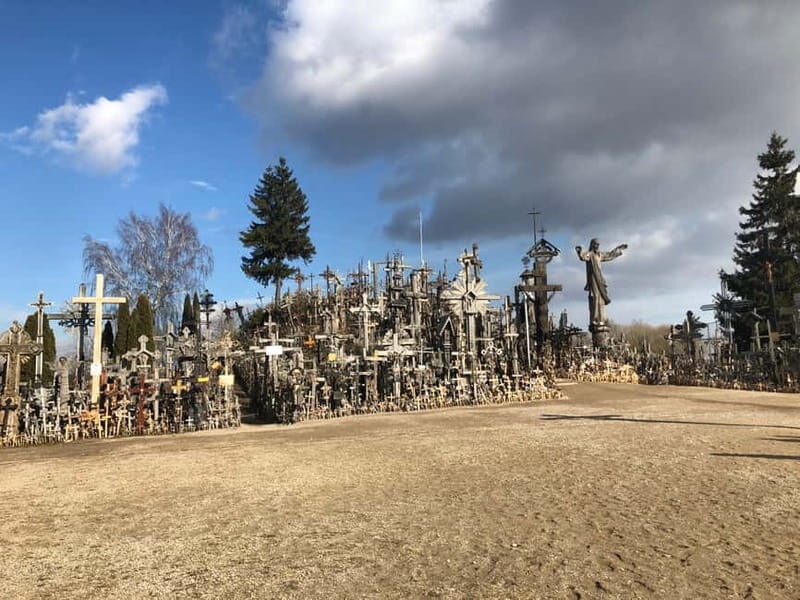 From Riga: Vilnius One-Way Tour with Sightseeing Stops - Who Will Love This Tour?