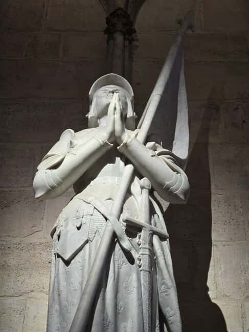 From Sainte-Chapelle to Notre-Dame: Île de la Cité Tour - Key Points