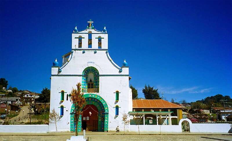 From San Cristóbal: Chamula and Zinacantán Guided Tour - Zinacantán: Weaving Traditions and Local Life
