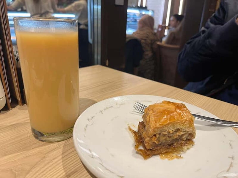 From Sarajevo to Umoljan, Bilici Lake & Bosnian Food Tasting - Why This Tour Works