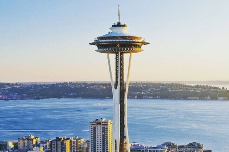 From Seattle: 5-hour Seattle and Suburbs Attractions Tour - Key Points