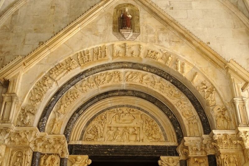 From Split: Half-Day Tour of Trogir Old Town in Small Group - Why This Tour Works for Different Types of Travelers