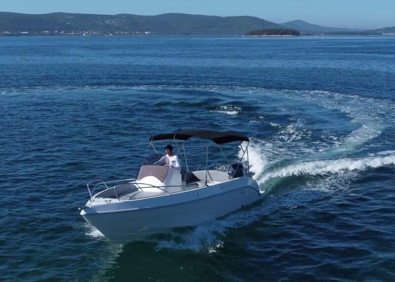 From Split: Trogir, Blue Lagoon, Maslinica Boat Tour - FAQ