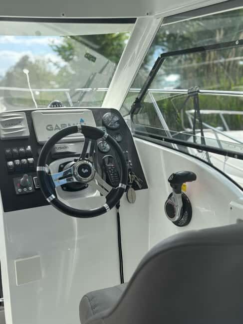 From Split: Trogir, Blue Lagoon, olta & Bra Boat Tour - The Blue Lagoon: A Natural Wonder