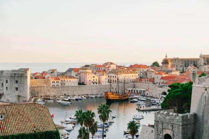 From Split/Trogir: Dubrovnik Guided Tour with a Stop in Ston - The Itinerary: What to Expect on Your Day Trip