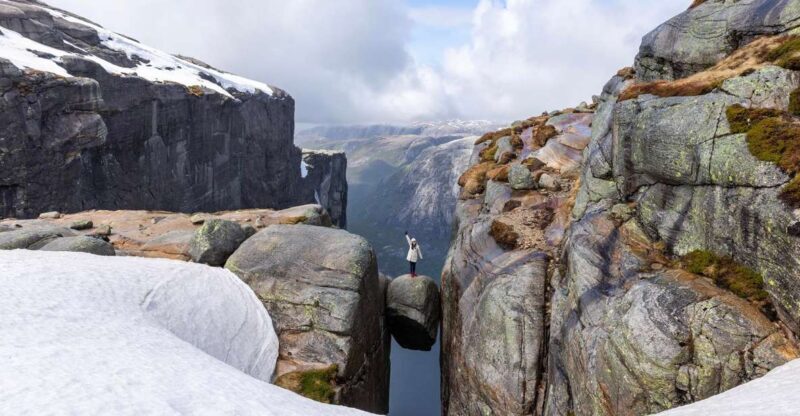 From Stavanger: Off-Season Hike to Kjerag with Premium Lunch - Key Points