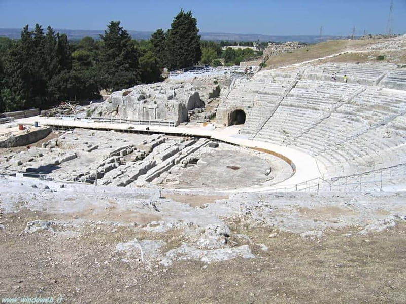 From Taormina: Syracuse & Ortigia tour - An Honest Look at the Syracuse & Ortigia Day Trip