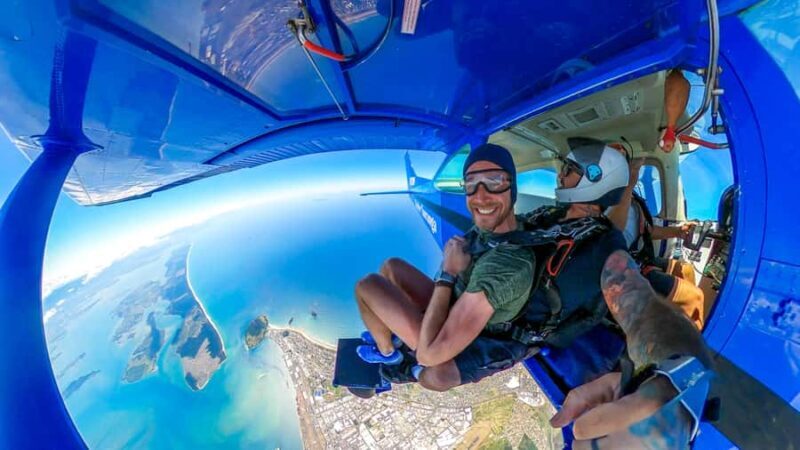 From Tauranga: Skydive over Mount Maunganui - Key Points