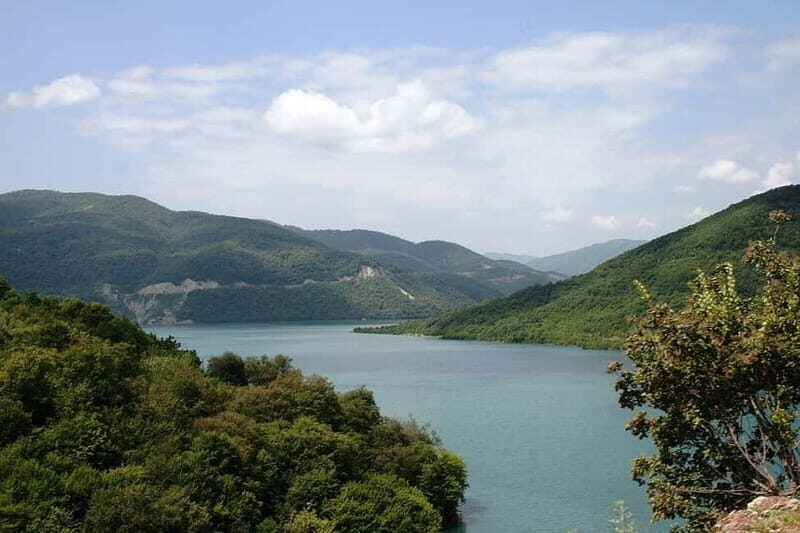From Tbilisi: Ananuri, Gudauri, Kazbegi Adventure - Lunch in Pasanauri: A Taste of Mountain Georgia