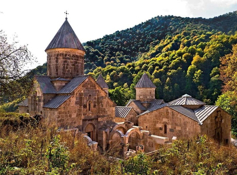 From Tbilisi: Dilijan & Sevan Lake Full-Day Tour to Armenia - Exploring Armenia in a Day: Dilijan & Sevan Lake Tour from Tbilisi