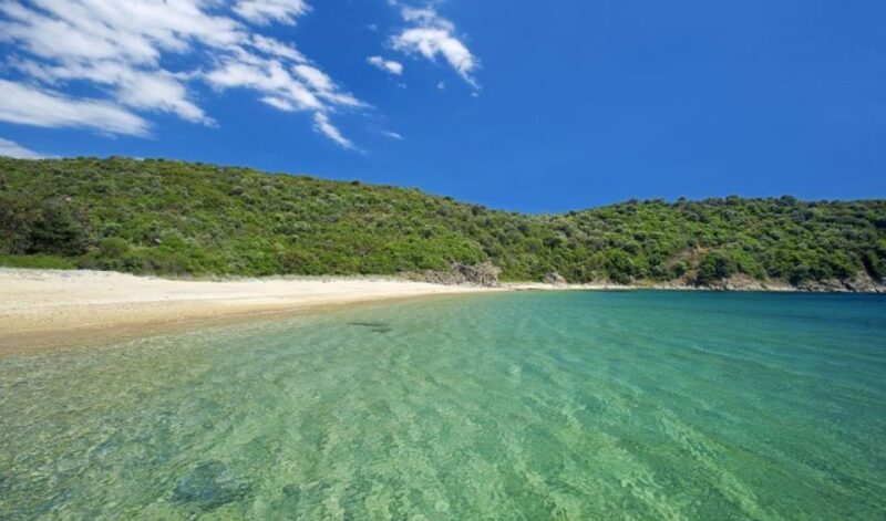 From Thessaloniki: Halkidiki Blue Lagoon Pirate Boat Cruise - An In-Depth Look at the Halkidiki Blue Lagoon Pirate Boat Cruise