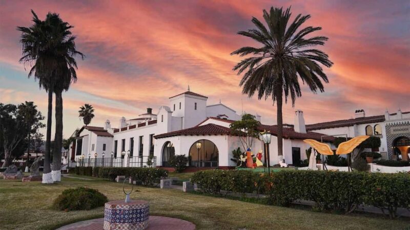 From Tijuana: City Tour Ensenada & Lobster - Key Points