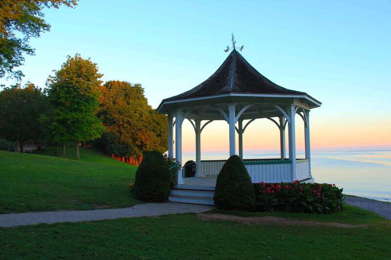 From Toronto: Niagara Falls Day Tour with Boat Cruise - FAQ