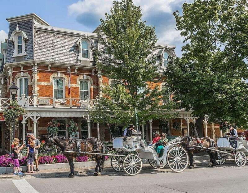 From Toronto: Niagara Falls Evening Tour With Boat Cruise - Evening Illumination and Fireworks