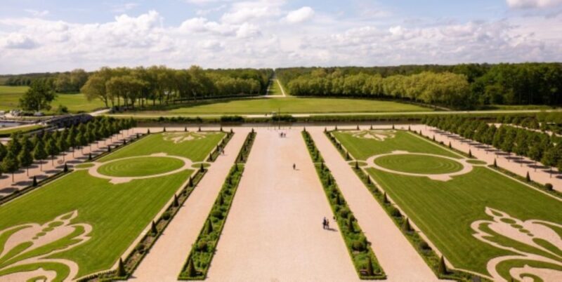 From Tours : Full-Day Chambord & Chenonceau Chateaux - Why This Tour Offers Great Value