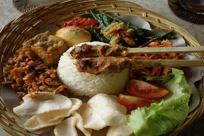 From Ubud : Ubud Balinese cooking class with Market tour - Authenticity and Value